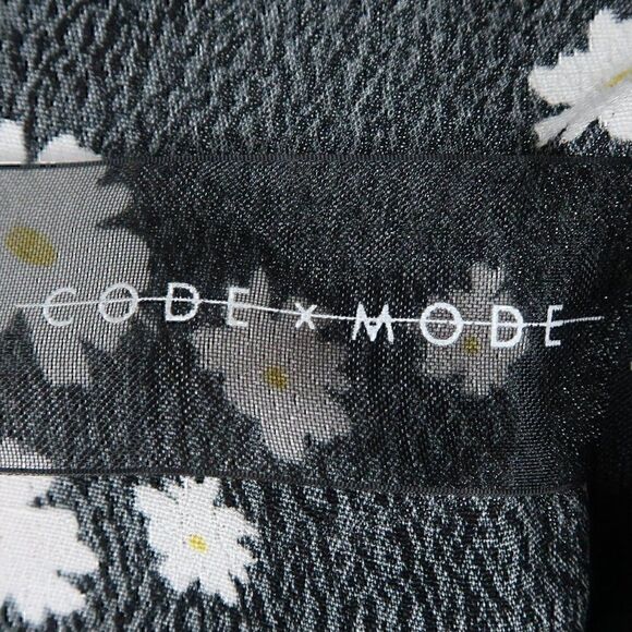 CODE X MODE BLACK WITH DAISY DESIGN SHORT SLEEVE BABYDOLL DRESS SIZE MEDIUM - Picture 2 of 11